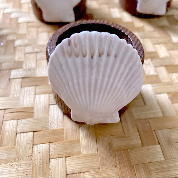NAPKIN RINGS Wood Nautical Seashell Beach Ocean 1.5 inch Diameter Set of 8 - Picture 6 of 8